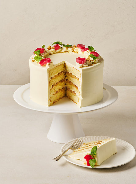 Gâteau à la rhubarbe et aux amandes