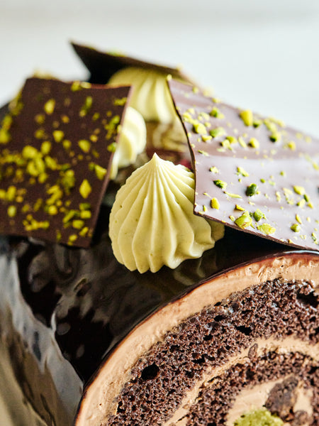Bûche choco-pistache style Dubaï